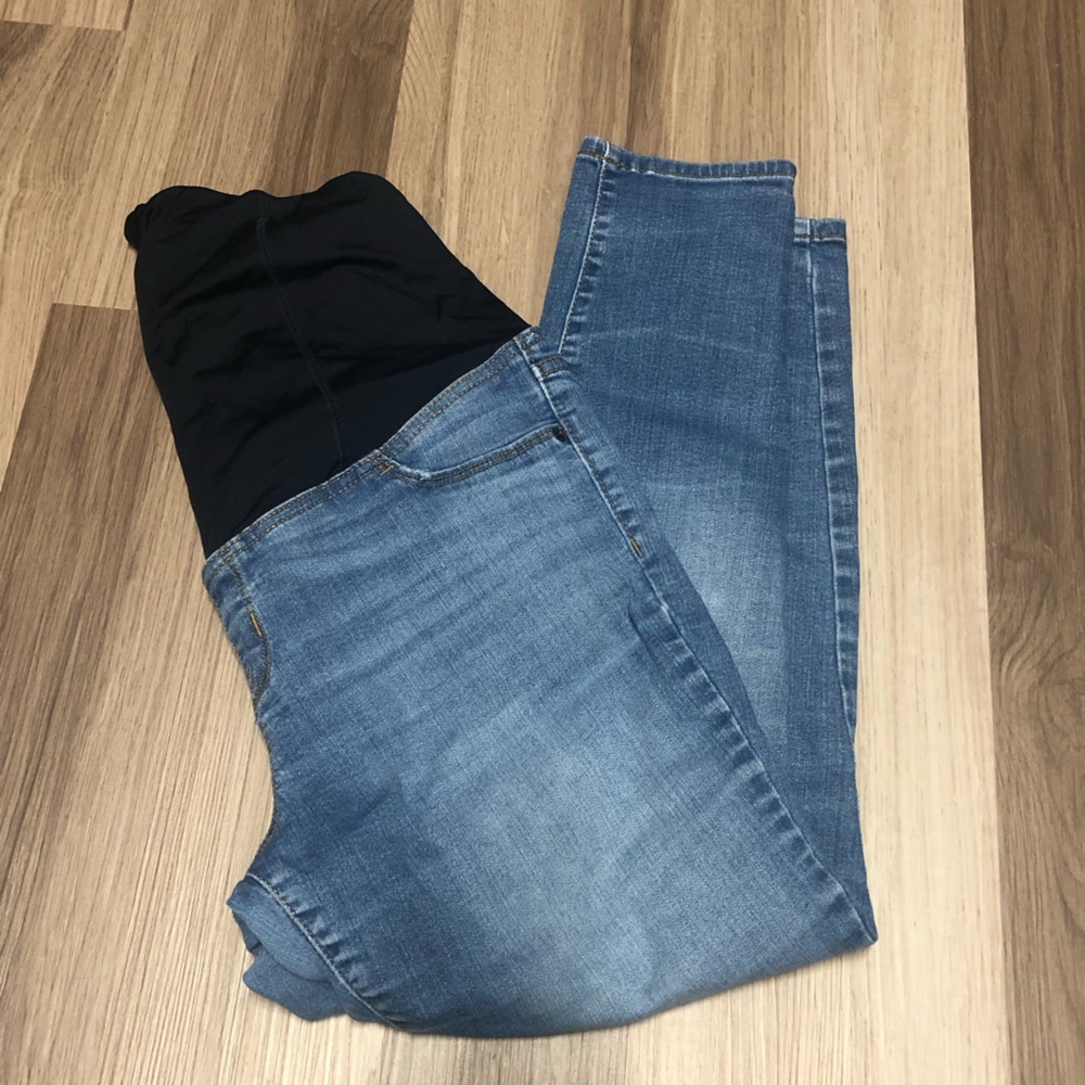 Over belly maternity skinny cropped jean